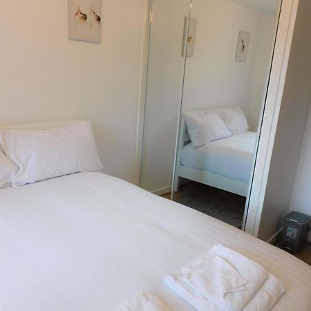 2 Bed Apt On Quiet Cul-De-Sac, Fab Location Paisley Exteriör bild