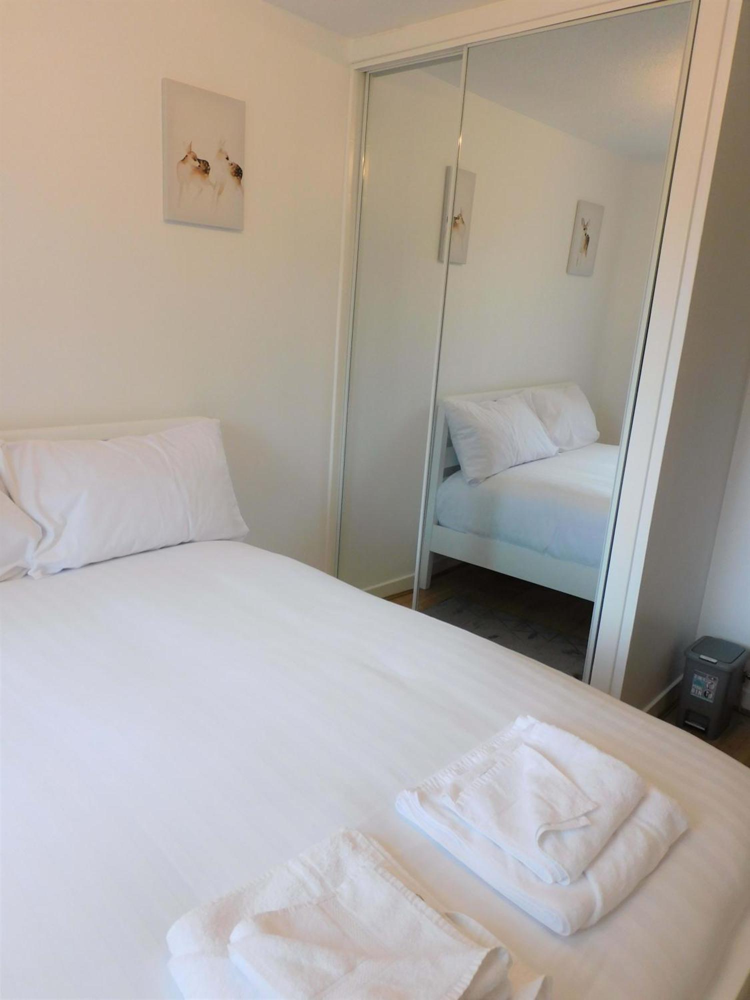 2 Bed Apt On Quiet Cul-De-Sac, Fab Location Paisley Exteriör bild